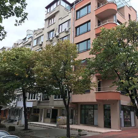 Downtown Maisonette Apartment *
