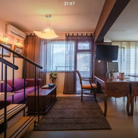 Downtown Maisonette Apartment