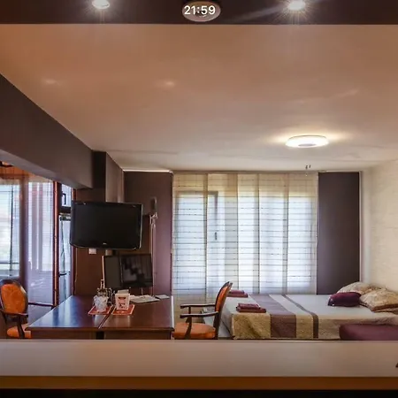 Apartment Downtown Maisonette Burgas City