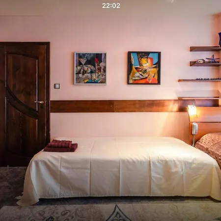 Downtown Maisonette Apartment *